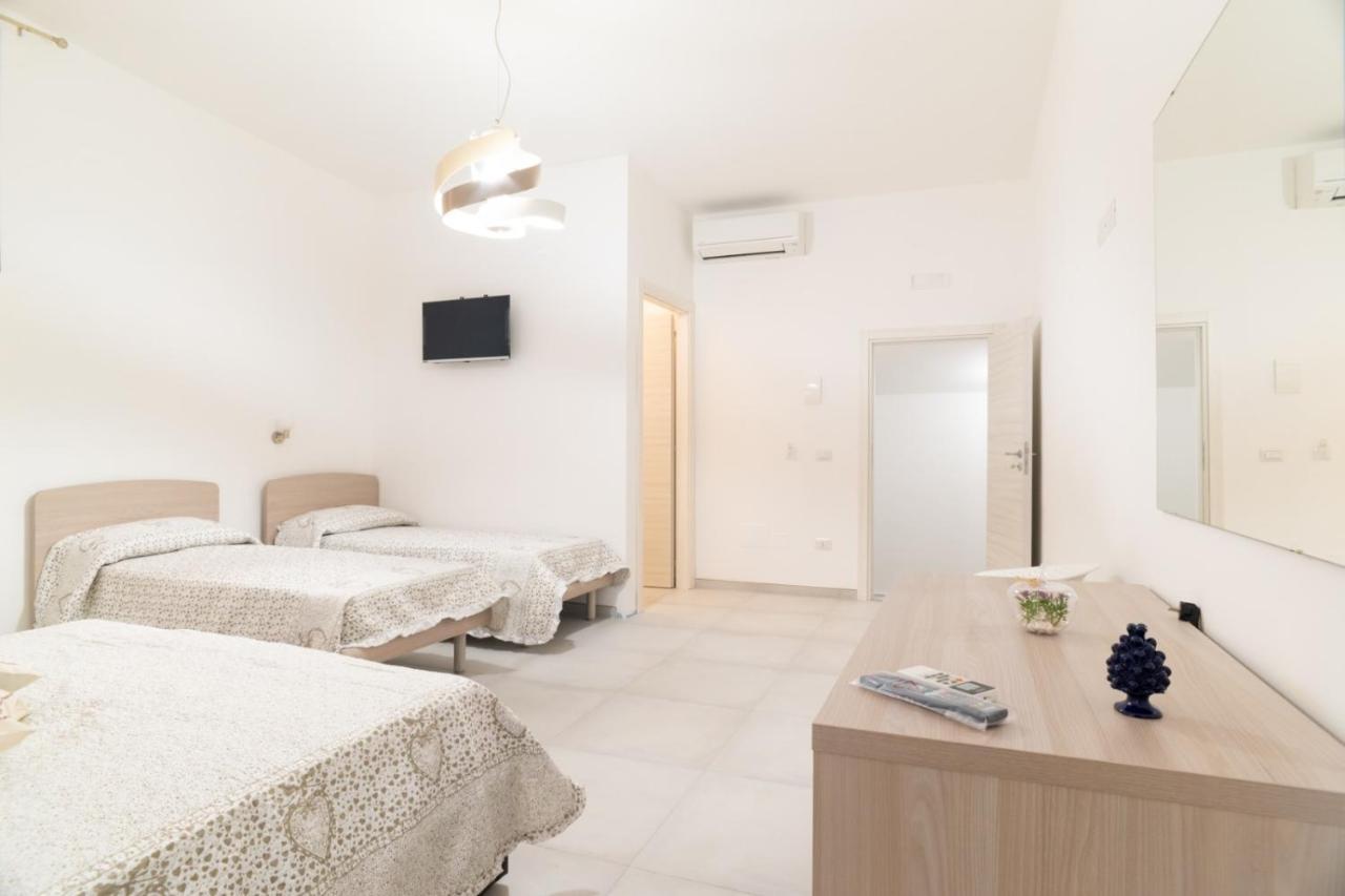 I Parrini Bed & Breakfast Porto Empedocle Exterior photo